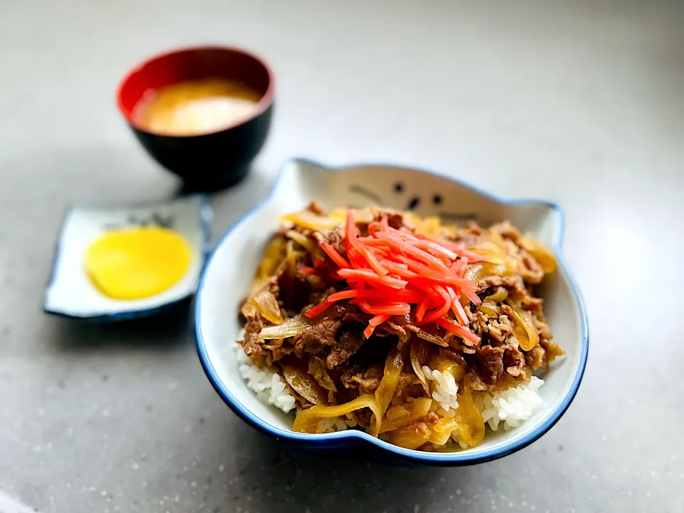 Snapdishの料理写真:「牛丼」|バシュランさん