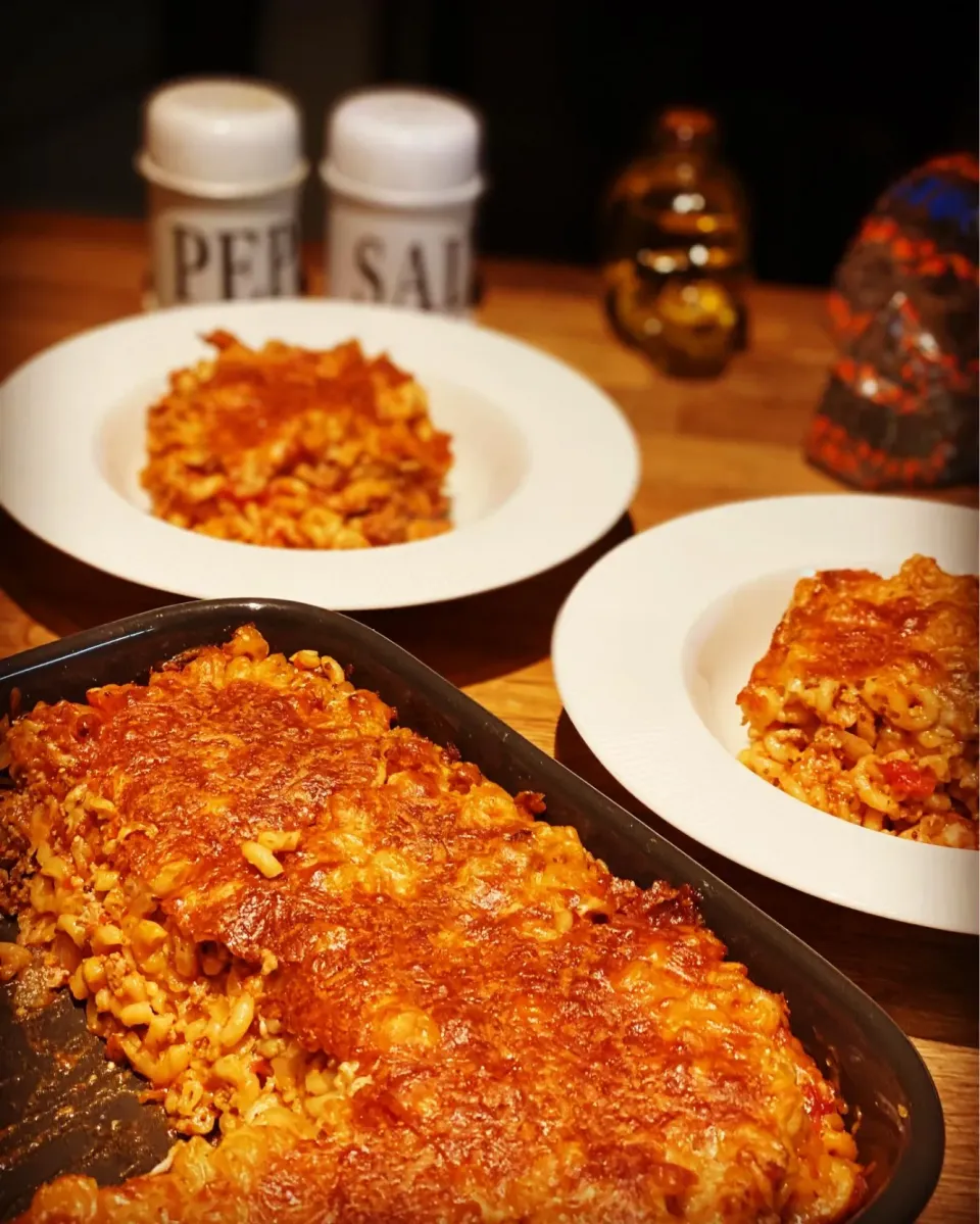 Fusilli Bolangnese Cheese Pasta Bake 
Dinner and relaxing 
#pasta #cooking #fusilli #homecooking
#ilovecooking|Emanuel Hayashiさん