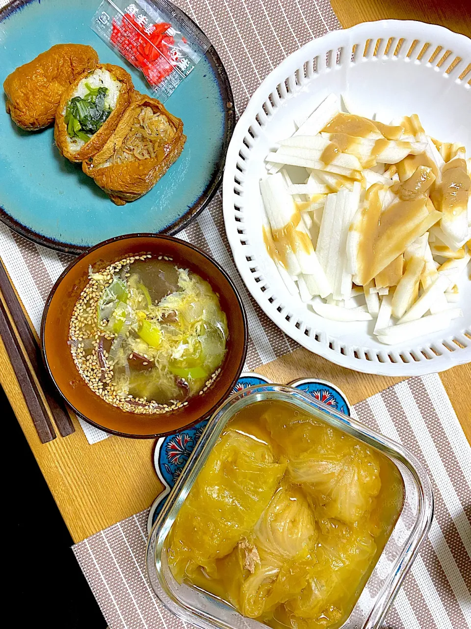 Snapdishの料理写真:壺屋の稲荷、和風ロールキャベツ、祖父の大根ゴマドレ、キクラゲたまごスープ🥚|1614さん