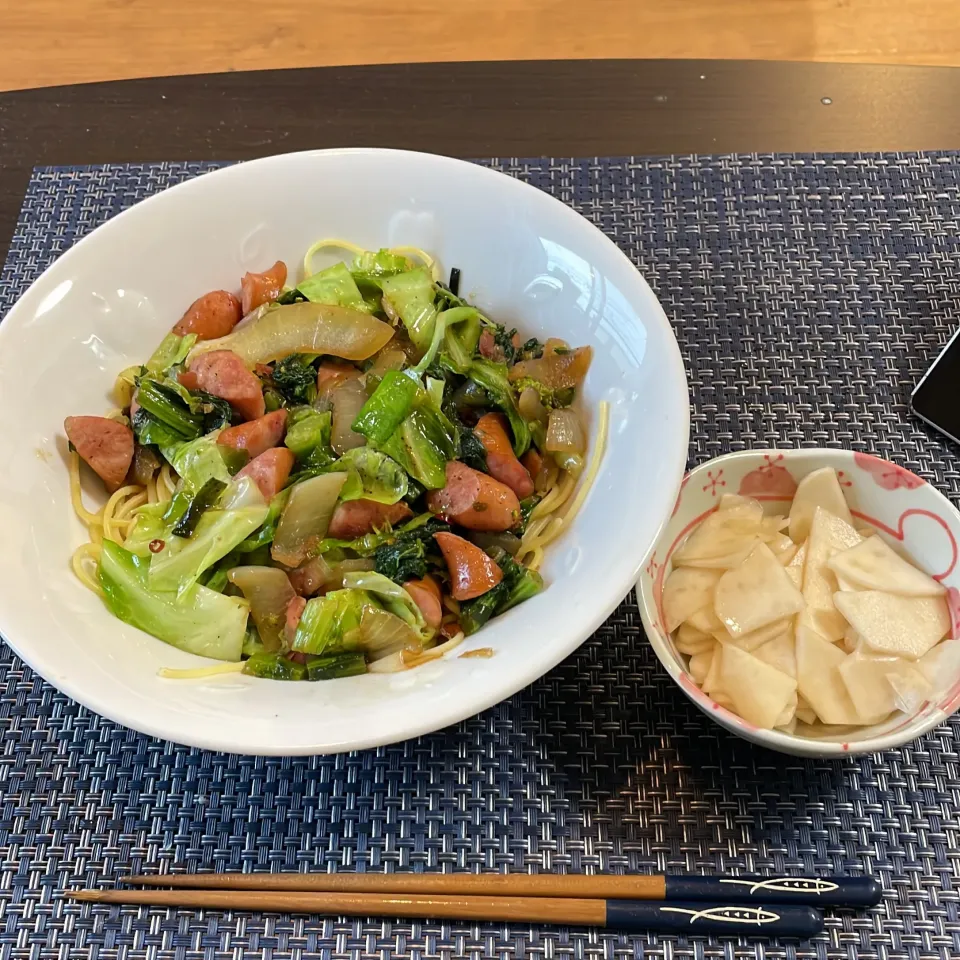 キャベツと菊菜の和風オイルパスタ・蕪の甘酢漬け|a-parkさん