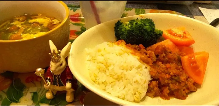 ''22．1/23
今夜は冷凍しておいたキーマカレーで晩ごはん😋|たえさん