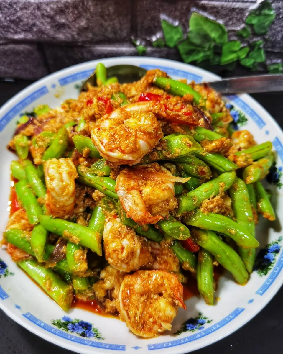 Fried beans eggs mixed with shrimp|azirasamsuddin771008055774さん