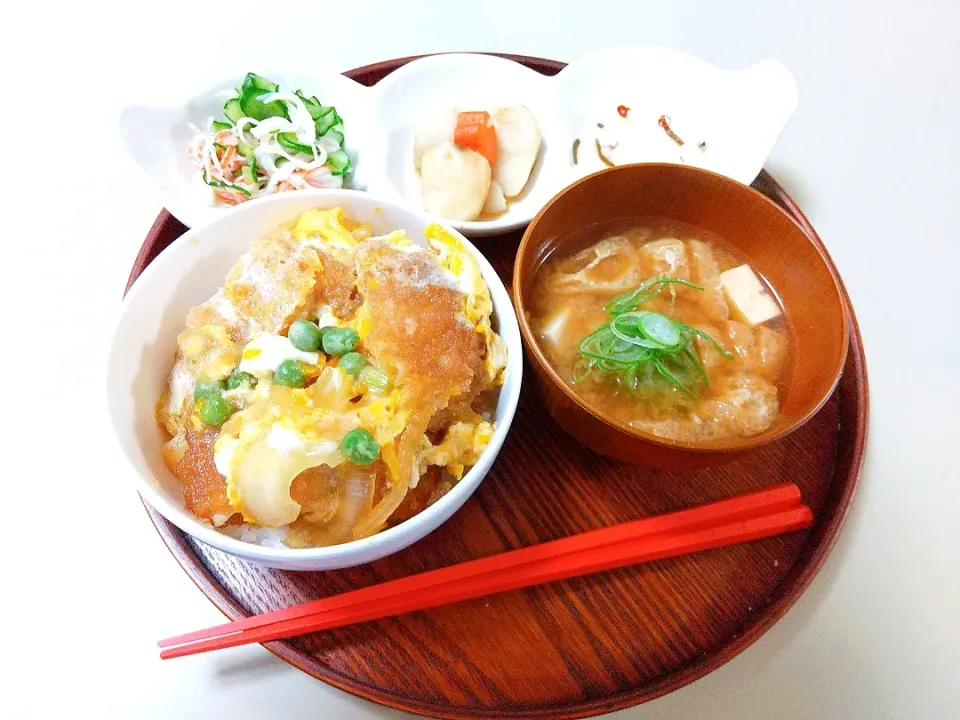 Snapdishの料理写真:カツ丼です😃|Yoshiko Miyazakiさん