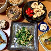 土曜日の晩御飯♡簡単薬膳スープ、ニラ玉、おから煮、鰯の煮付け、椎茸のマヨ焼き