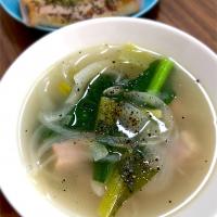 ゴロゴロベーコンと小松菜の具沢山スープ