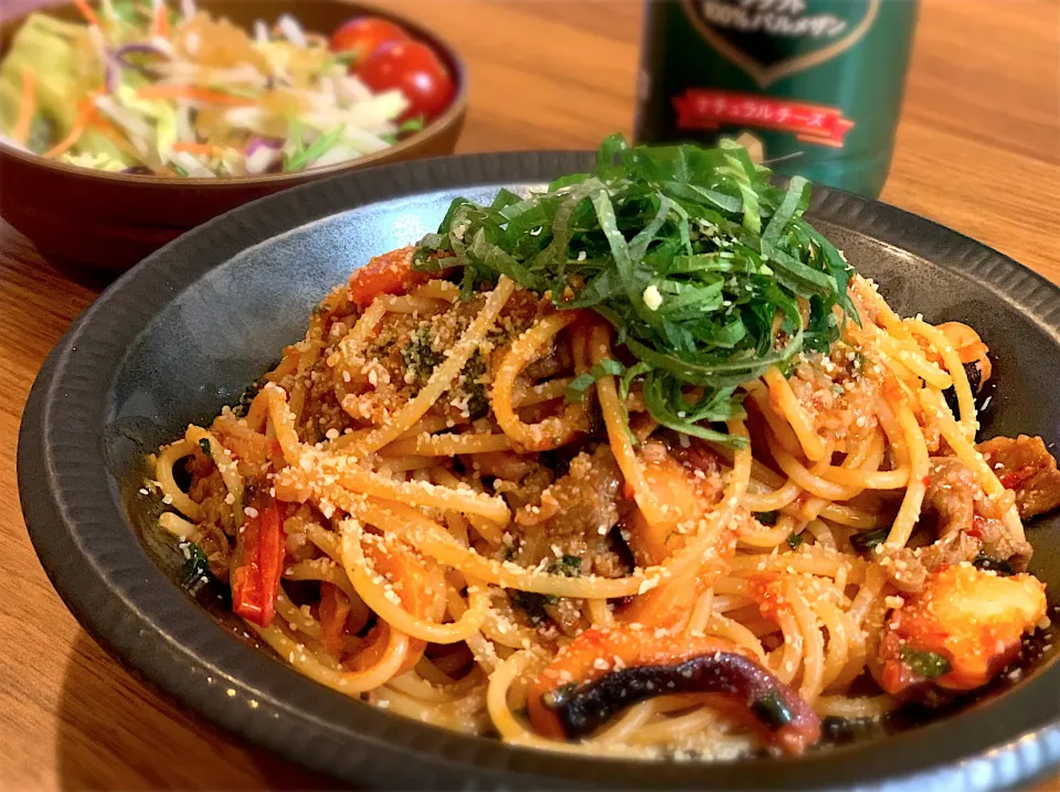 山田商店さんのタコキムチのアレンジ！タコキムチと牛肉のトマトパスタ|ふくすけ食堂さん