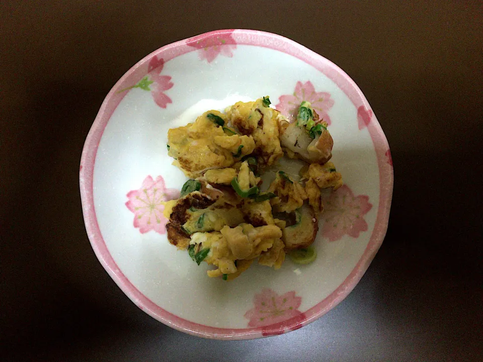 炒り玉子(竹輪入)|ばーさんさん