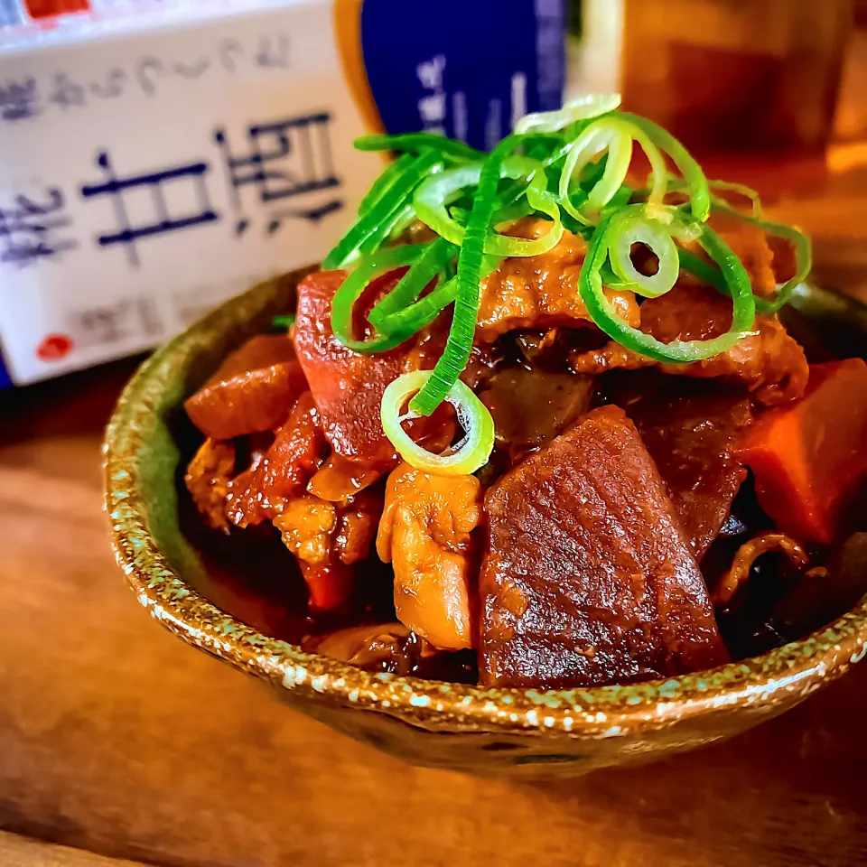 糀甘酒と豆味噌で❣️鶏皮のなんちゃってどて煮|にゃんぺこさん