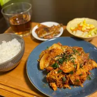 Snapdishの料理写真:手羽元とキャベツの甘酒トマト煮