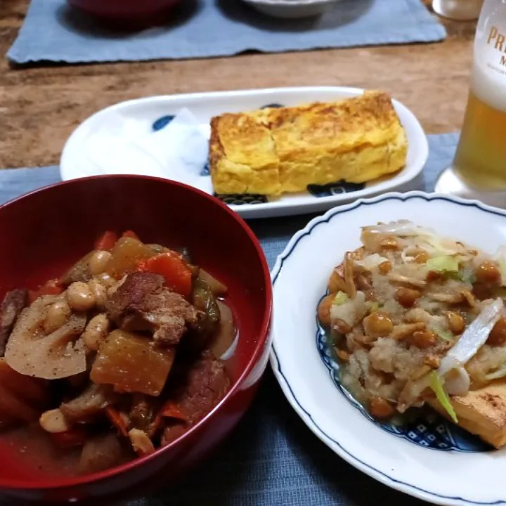 豚肉根菜大豆の煮込みと厚揚げのナメコみぞれ餡掛け|ぱいんてーるさん