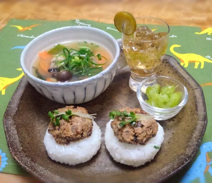 サバマヨおむすび朝ごはん|くまちゃんさん