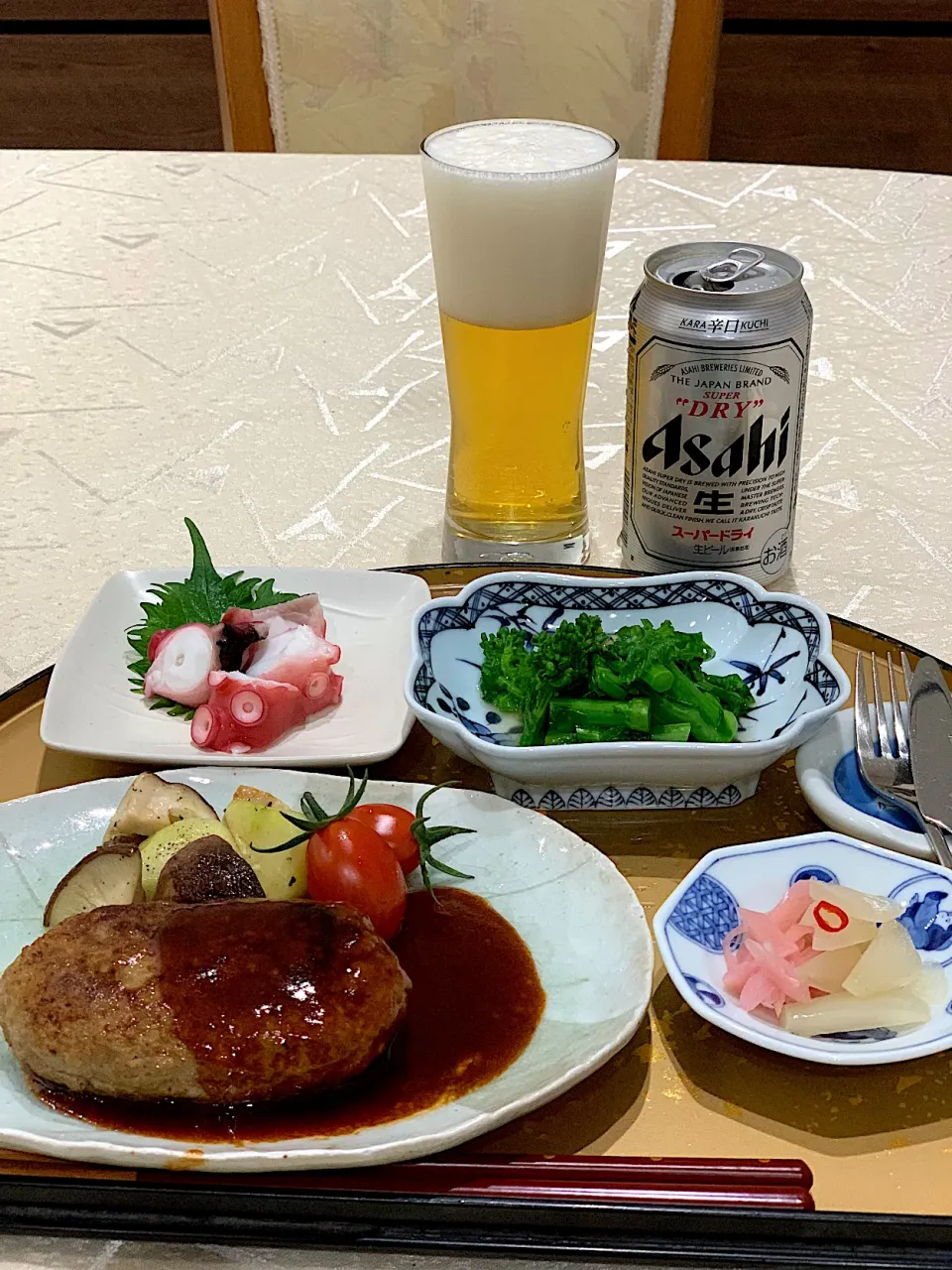 ハンバーグ🍴🍺😋|ｋｚｓｙｋさん