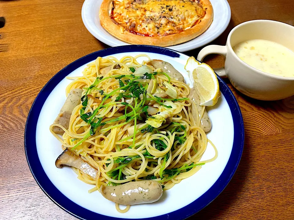 ガーリック醤油パスタ🍝|yummy tommyさん