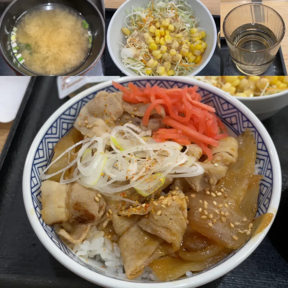 豚生姜焼き丼|るみおんさん