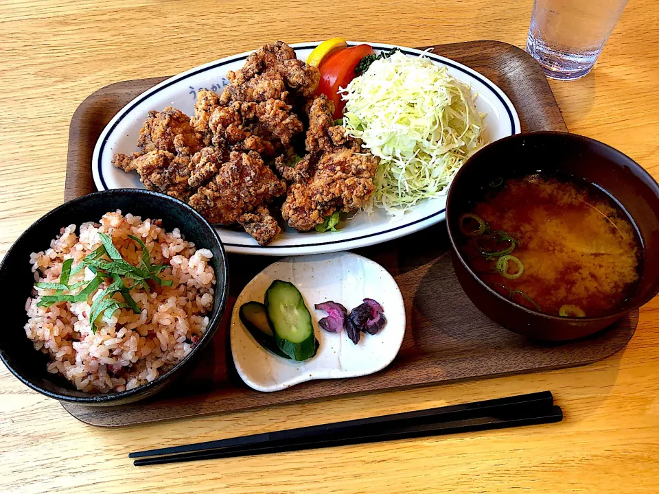 唐揚げ定食(タコ飯)|鍋敷さん