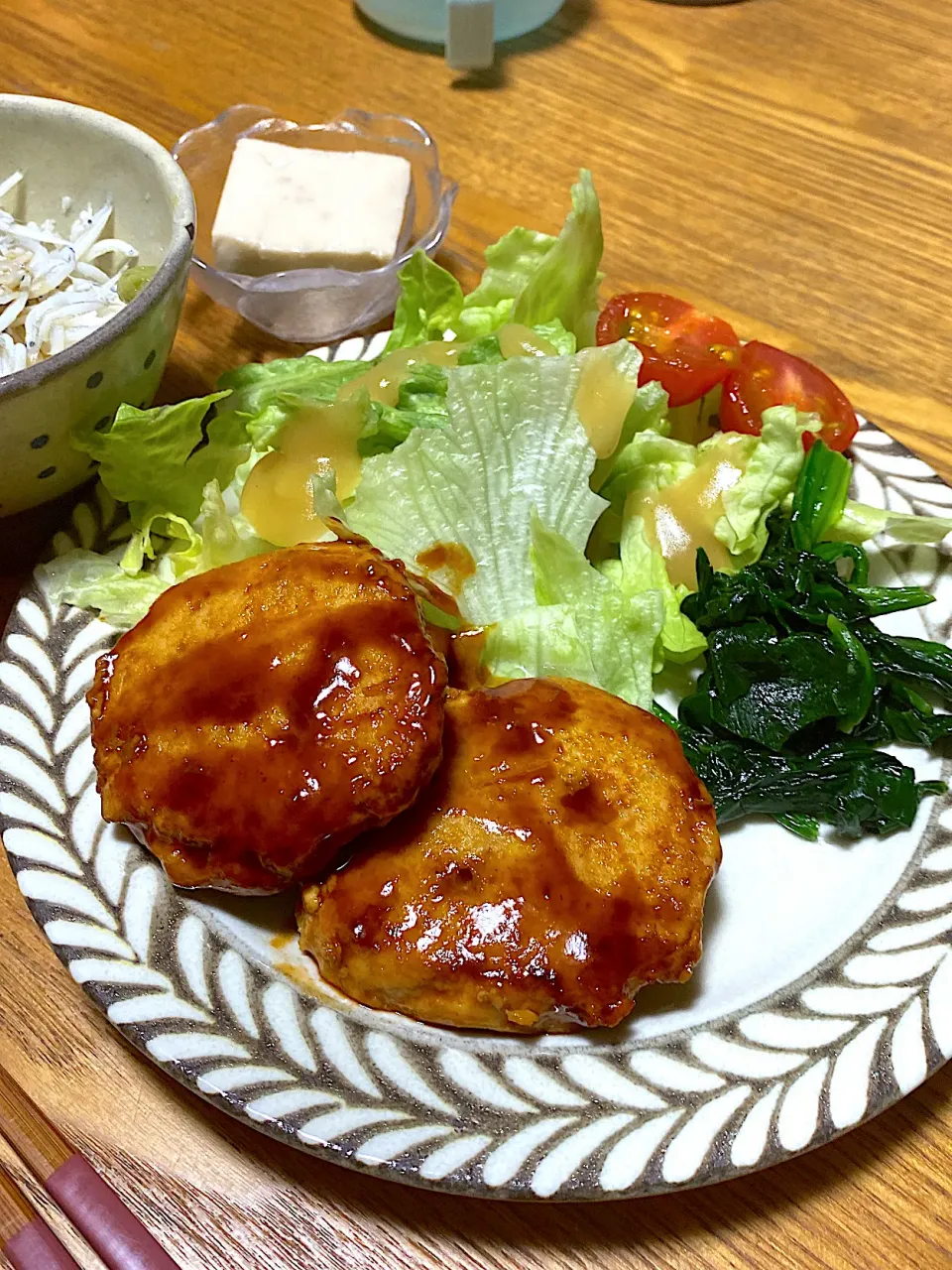 Snapdishの料理写真:鶏ひき肉ハンバーグ|ゆいっせいさん