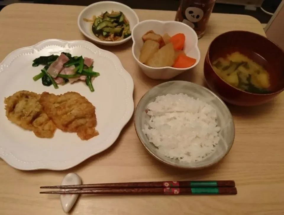 Snapdishの料理写真:晩ごはん🌃|しまだ ちえこさん