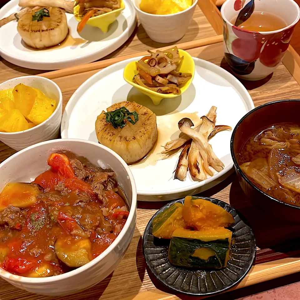 牛肉とトマトと茄子の洋風丼ぶり🍅🍆|mokoさん