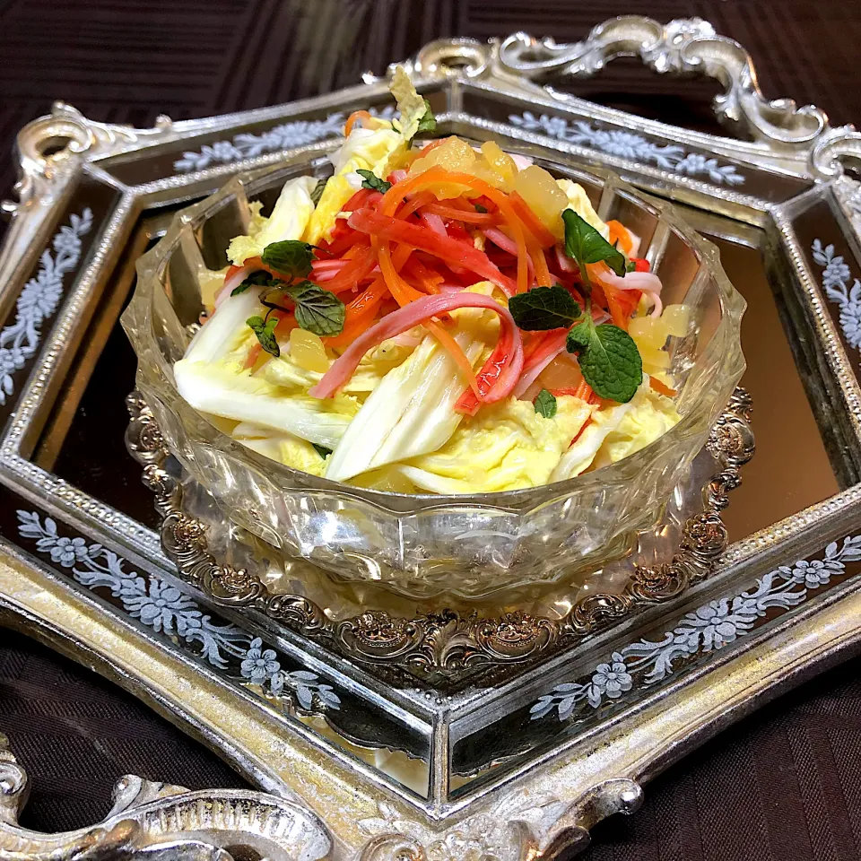 白菜サラダ🥬金時人参🥕パイナップル🍍カニカマ🥗|henryさん