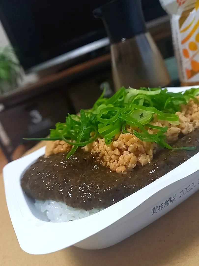 あかもく納豆ごはん|まりおさん