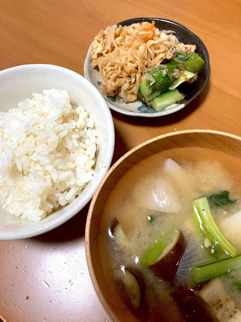 質素な朝ごはん😆|さくたえさん