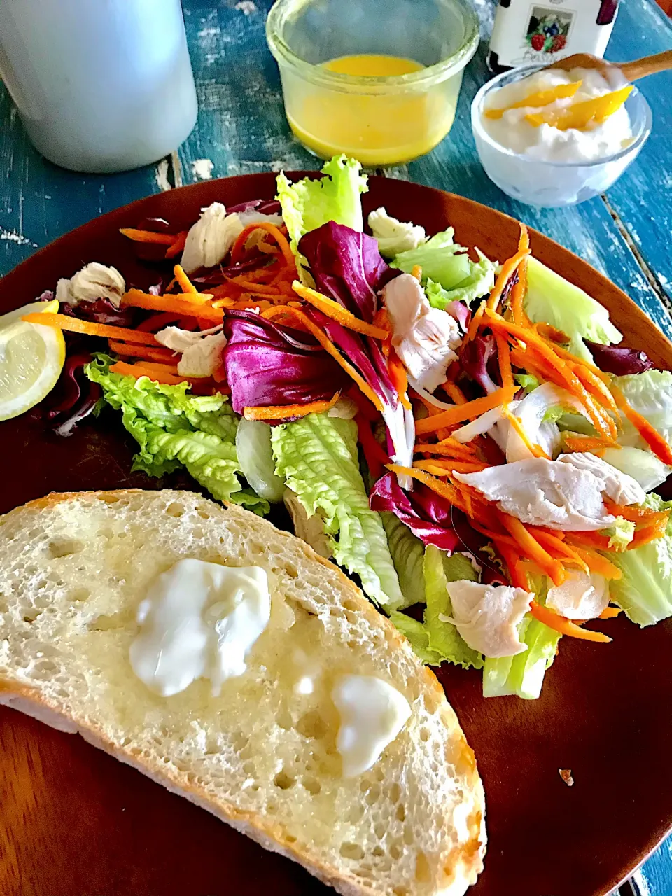 Snapdishの料理写真:鳥ささみ、キャロットラペサラダ🥗自家製マヨ、ブール、水切りヨーグルト|atsukoさん