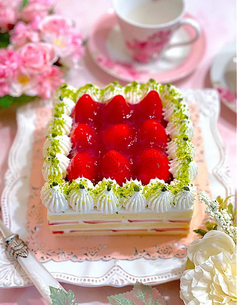 イチゴショート🍓🍓🍓忘れてた誕生日ケーキ(Ŏ◊Ŏ ‧̣̥̇)|AXさん