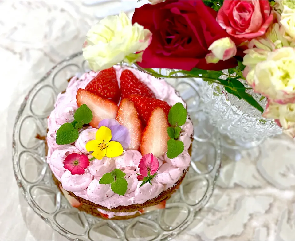 お誕生日ケーキを作りました🍓|Seikoさん