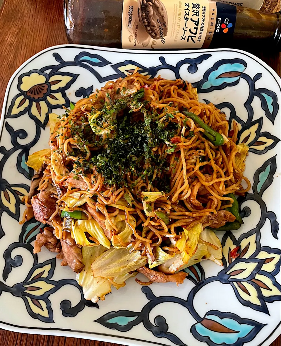 Snapdishの料理写真:ランチ♯焼きそば♯オイスターソース|小松菜さん