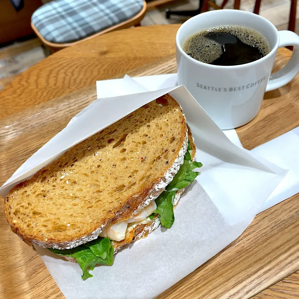 十五穀サンド えびアボカド
ホットコーヒー|T. Wonderさん