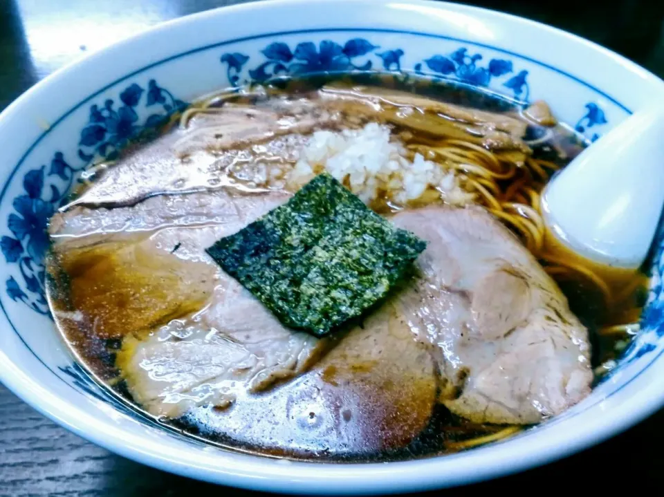 Snapdishの料理写真:🍜ラーメン《並》 @一陽来福　八王子市楢原町472ｰ1|のも💛さん