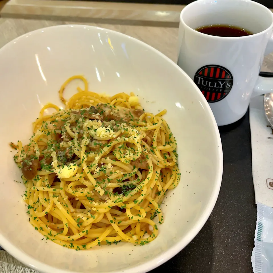 4種のキノコのパスタ〜シャンピニオンソース〜
本日のコーヒー|T. Wonderさん