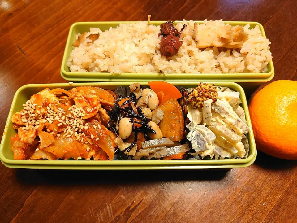 舞茸の炊き込みご飯と豚キムチ弁当|りょーさん