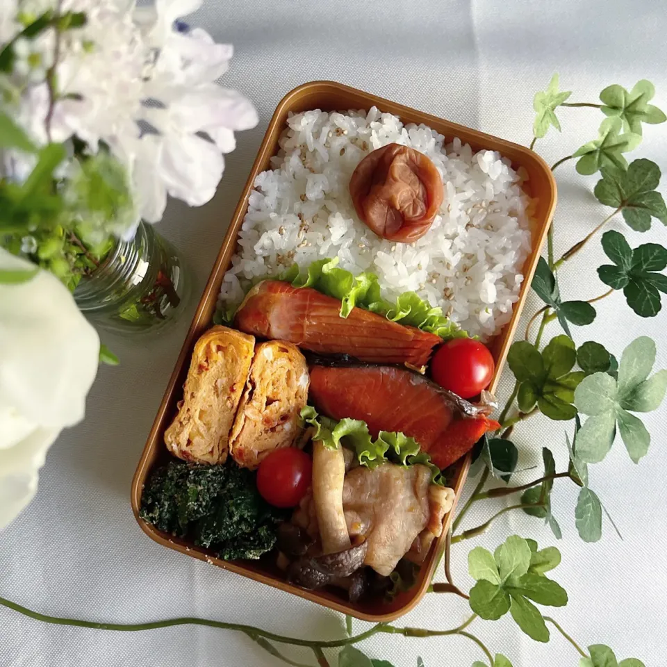 2/2❤︎主人のお弁当🌱豚バラしめじ炒め✨|Makinsさん