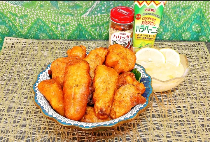 チキンのハリッサ衣揚げ❕ハラペーニョレモンマヨソースにつけて🎶|ayaさん