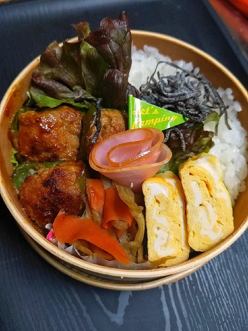 Snapdishの料理写真:ピーマンの肉詰め弁当|mof-mofさん