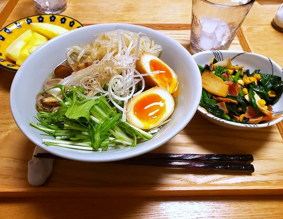 Snapdishの料理写真:あさりの旨塩ラーメン他|halさん