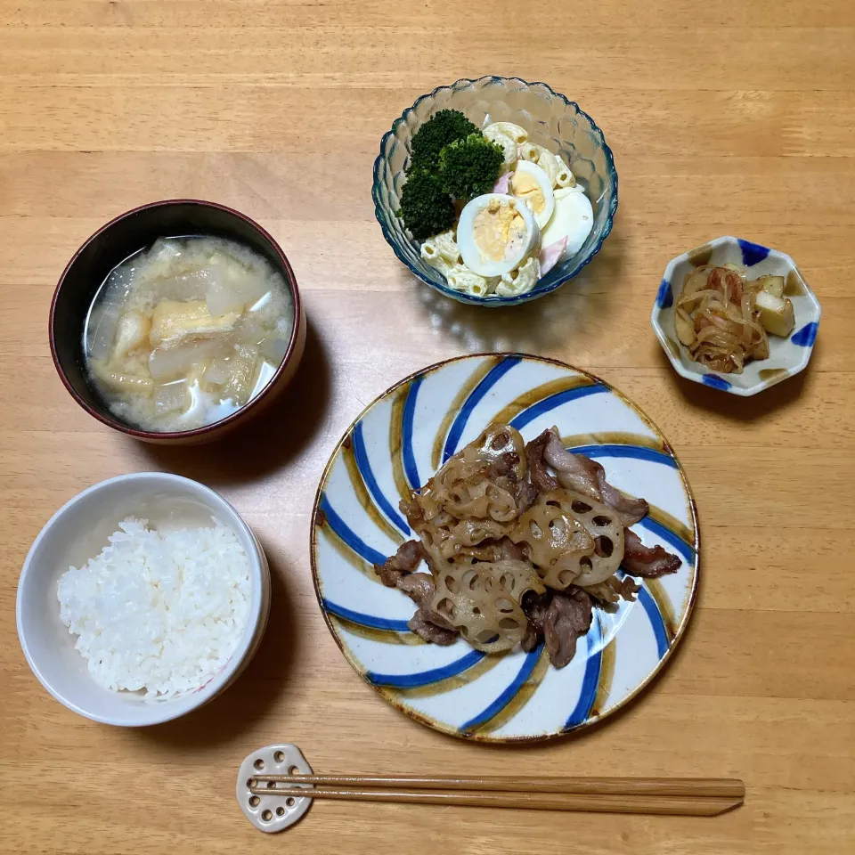 れんこんと豚肉のうま辛炒め🥢|ちゃみこさん