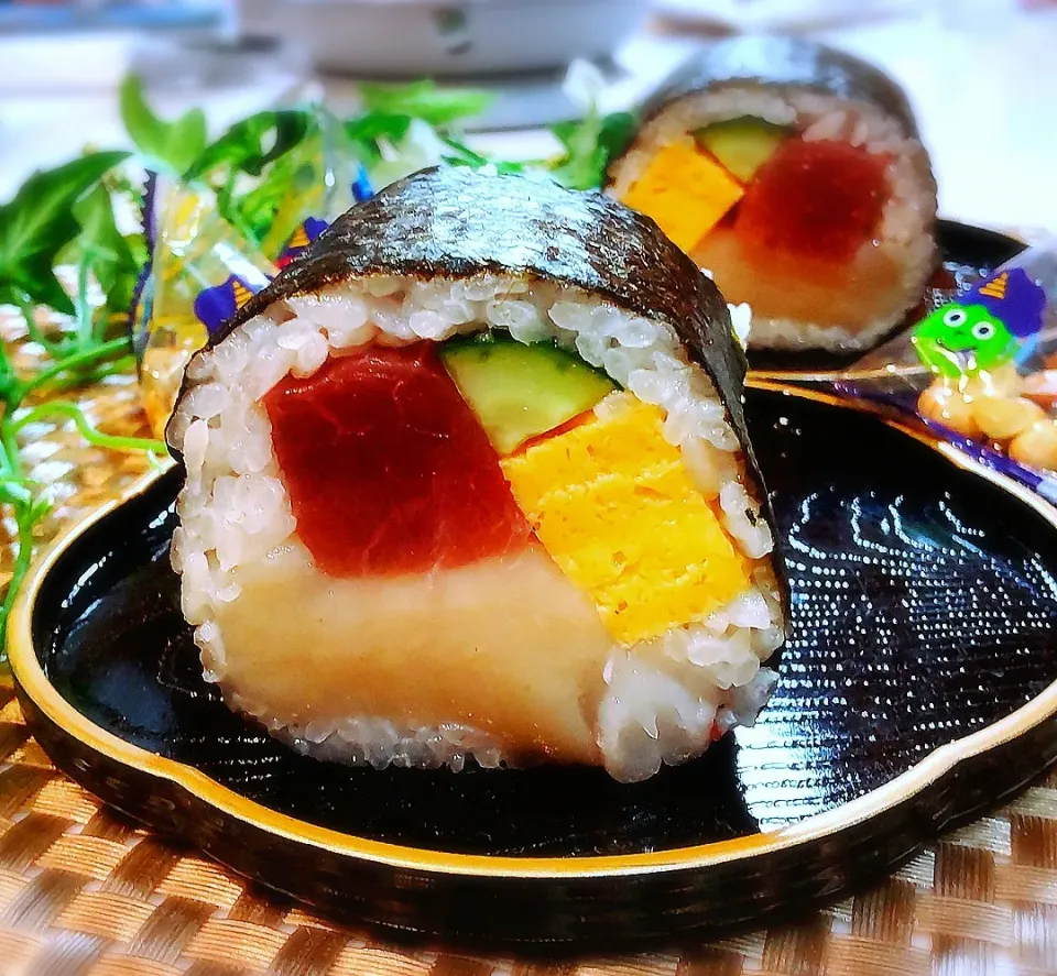 Snapdishの料理写真:恵方巻き|ポコさん