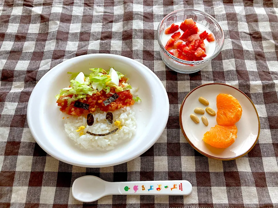 【幼児食】節分タコライス、みかんと大豆、いちごヨーグルト|sayaさん