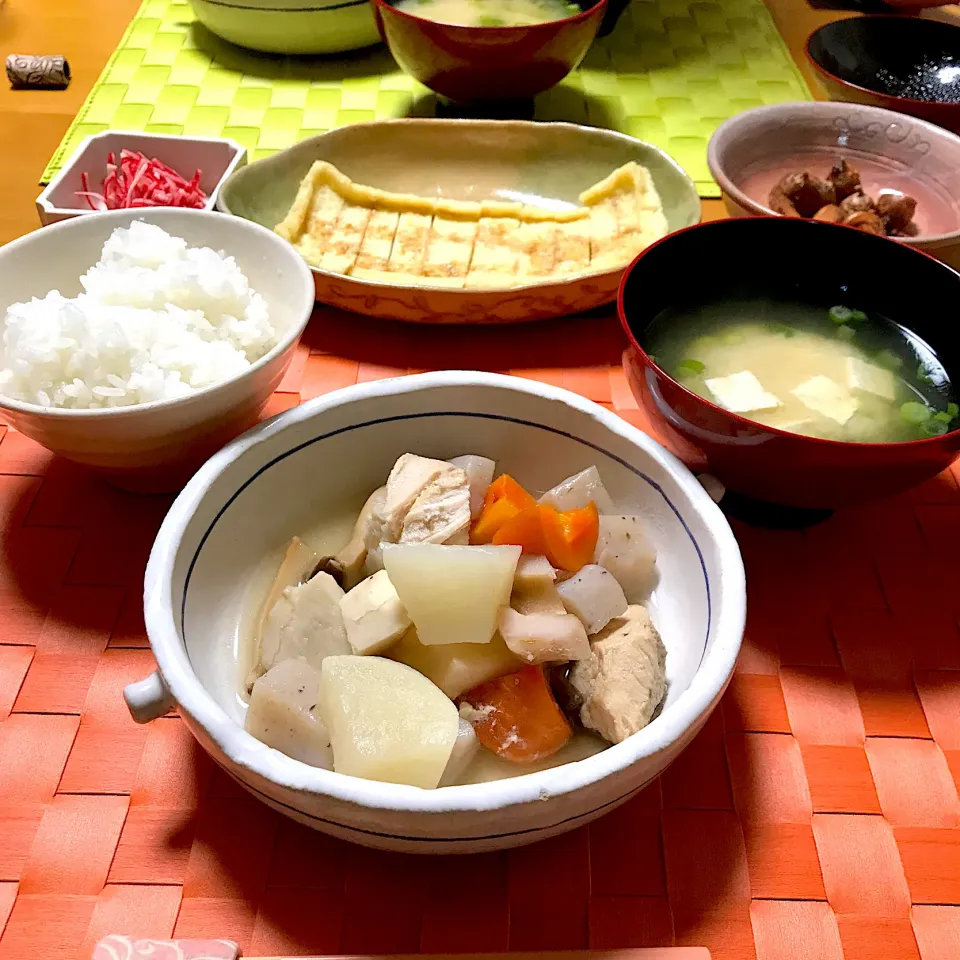 鶏肉と根菜の煮物の晩ごはん|ゼニコさん