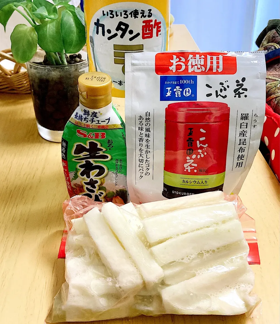 Snapdishの料理写真:長芋のこんぶ茶わさび漬け|akkoさん