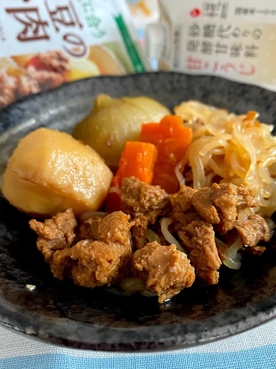 甘こうじで肉じゃが〜大豆のお肉〜|こずりんさん