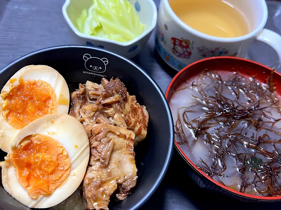 角煮丼　#丼　#ふのり味噌汁|あーちゃんさん