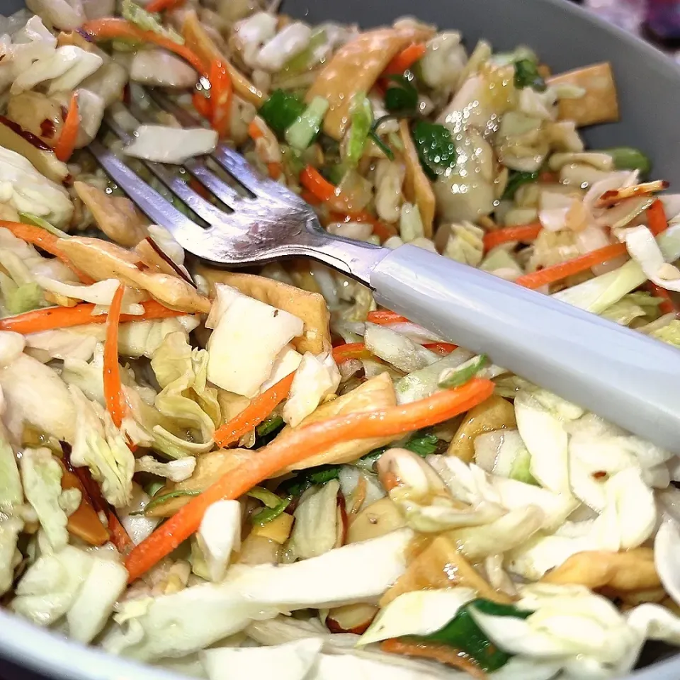 My homemade twisted on anything Asian chopped cabbage|mom25さん