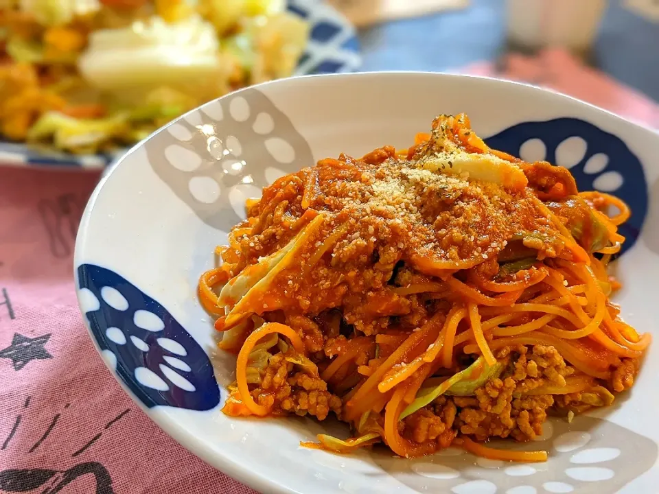 Snapdishの料理写真:野菜ジュースでミートソースパスタ☆*°|奈津美さん