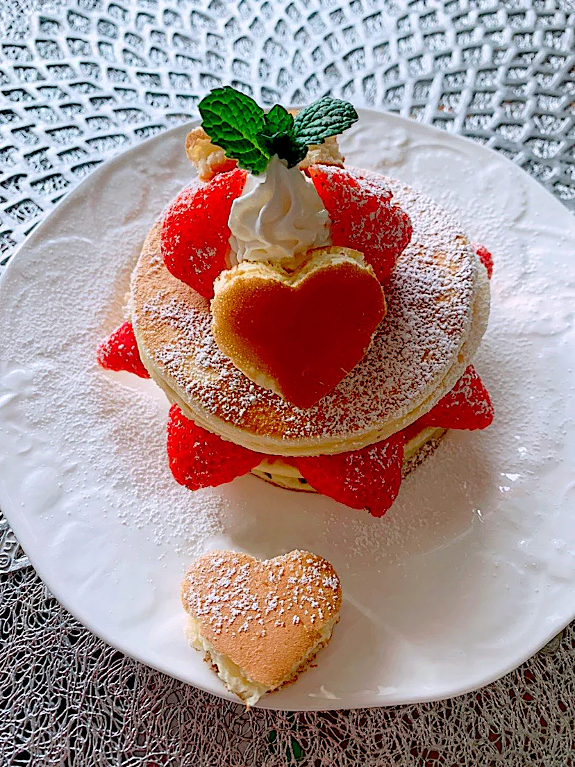 Snapdishの料理写真:🍓ミルフィーユパンケーキ|いちさん