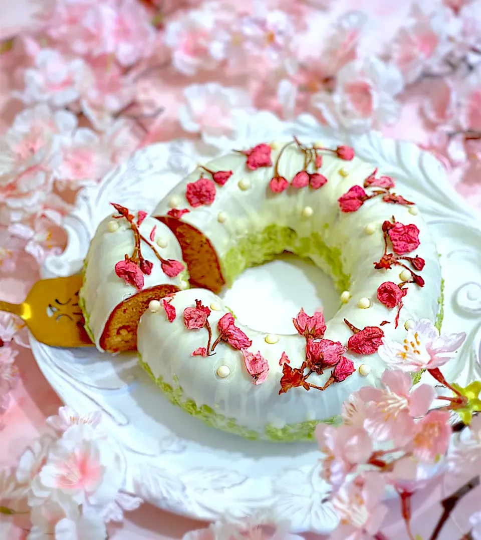 桜🌸と甘酒と白味噌のケーキ🥰ホワイトチョコレートとの相性が抜群((∩^Д^∩))|AXさん