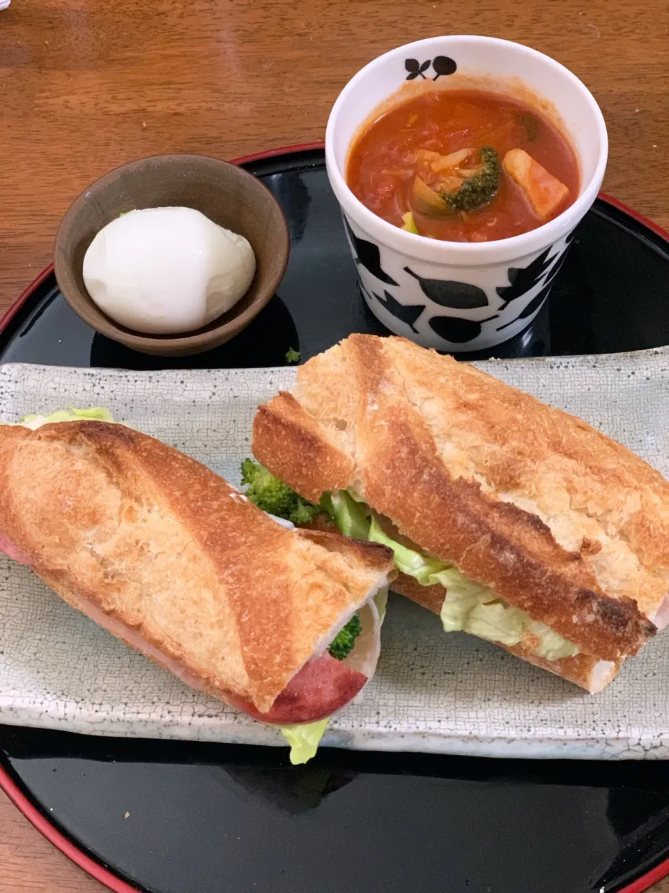 休日の朝ごはんその2  めざせスタバの石窯フィローネ🤣|pippiさん