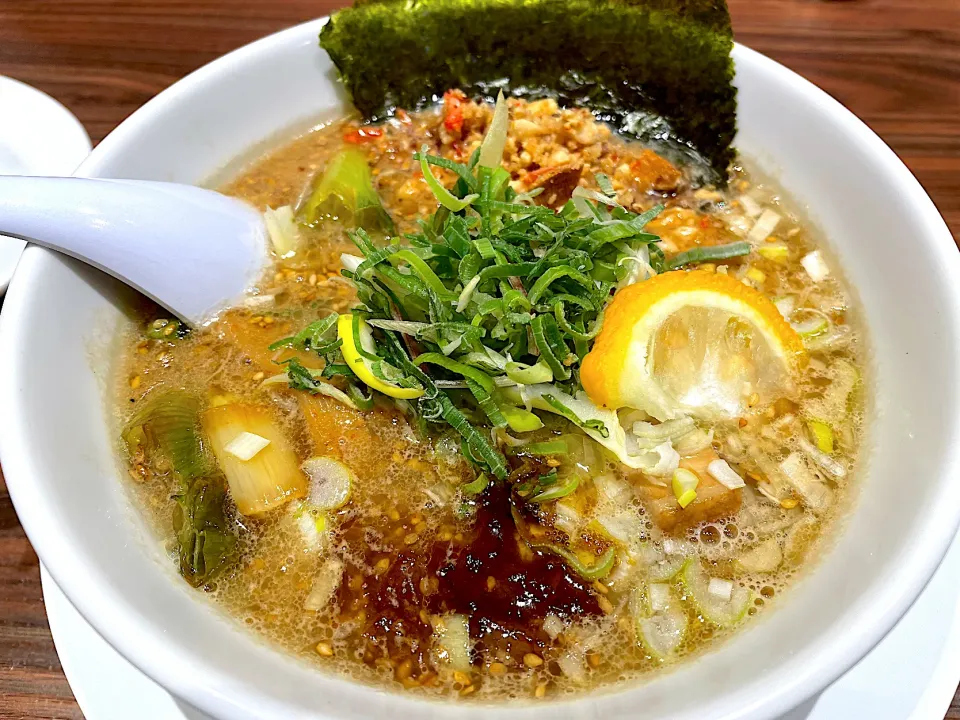 ばんからの味噌ラーメン🍜|みほままこさん